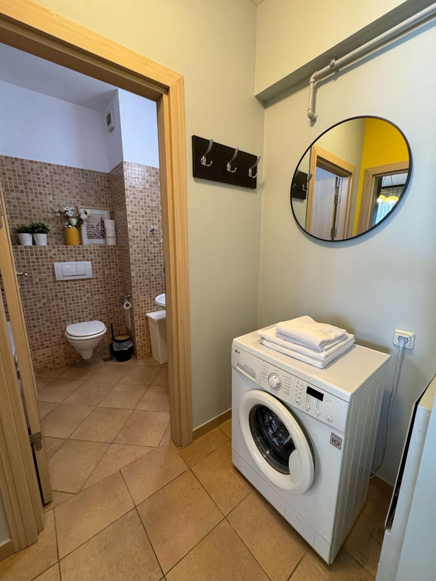 Miro Apartament シナヤ エクステリア 写真